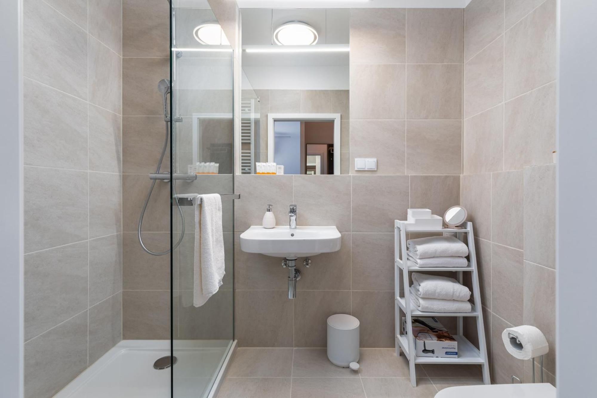 Stela Water Side Apartment - Swimming Pool & Sauna By Renters Prestige Dziwnów Esterno foto